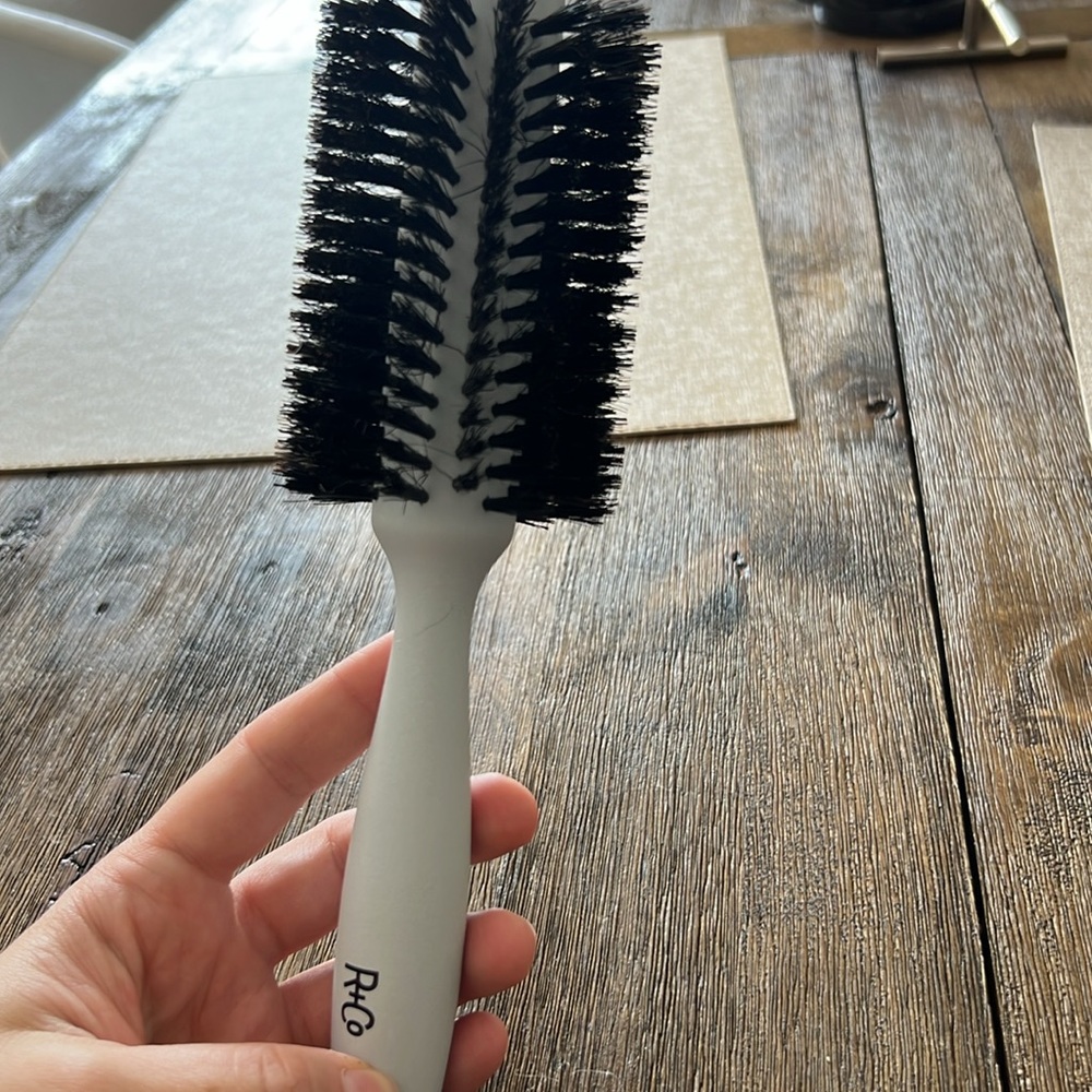 R+Co Cosmic Design Round Brush - Picture 6 of 6